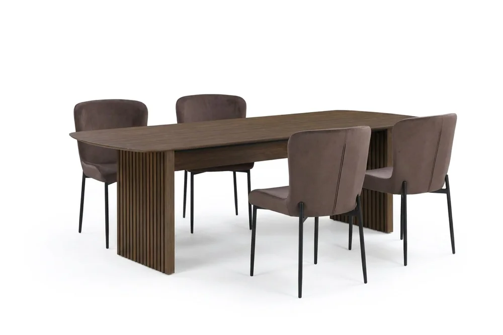 Richeto spisegruppe røkt eik 180 cm med 4 Elsie spisestoler v:8848392