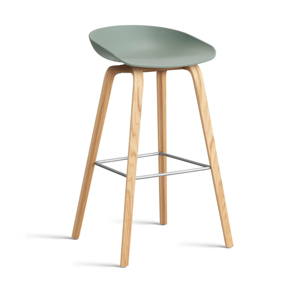 About a Stool 32 High barstol lakkert eikstativ 2.0 v:7132661 About a Stool 32 High barstol lakkert eikstativ 2.0 v:7132661