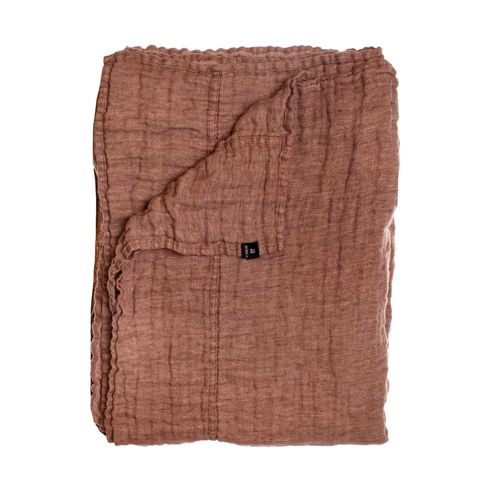 Hannelin sengeteppe rust ‘n rose (brun) v:8999206 Hannelin sengeteppe rust ‘n rose (brun) v:8999206