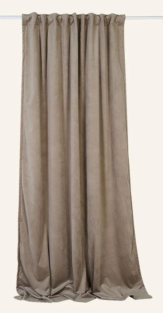 Lysdempende gardin taupe – 140×160 cm v:136475 Lysdempende gardin taupe – 140×160 cm v:136475